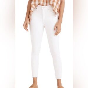 Women’s Tahari Kelly Mid Rise White Skinny Jeans